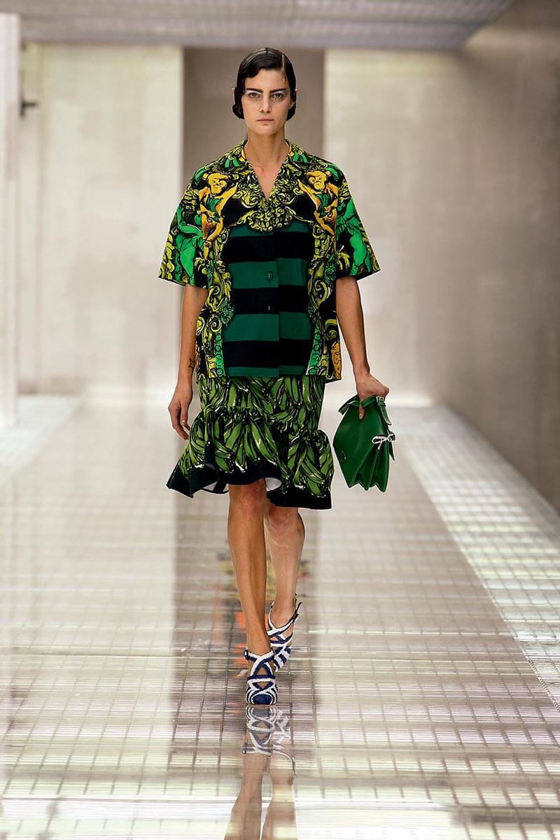 Louis Vuitton── Spring / Summer 2011 Paris Fashion Week - MING'S