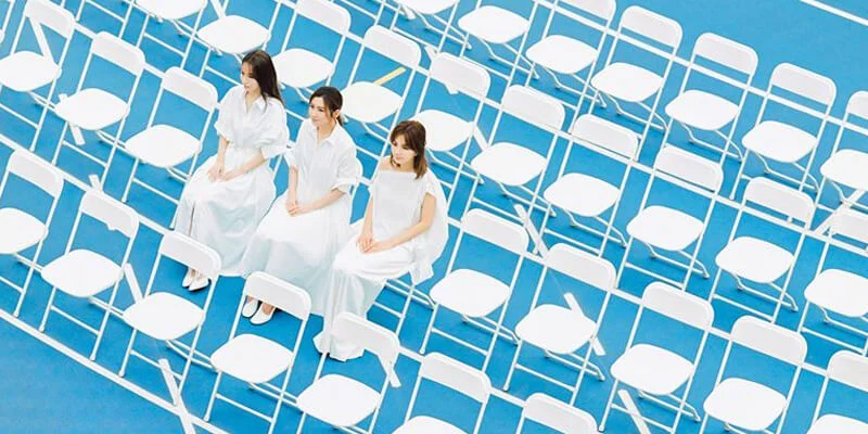 當這首歌曲響起，彷彿看到當時稚氣的自己…和S.H.E一起走過的十七 ...