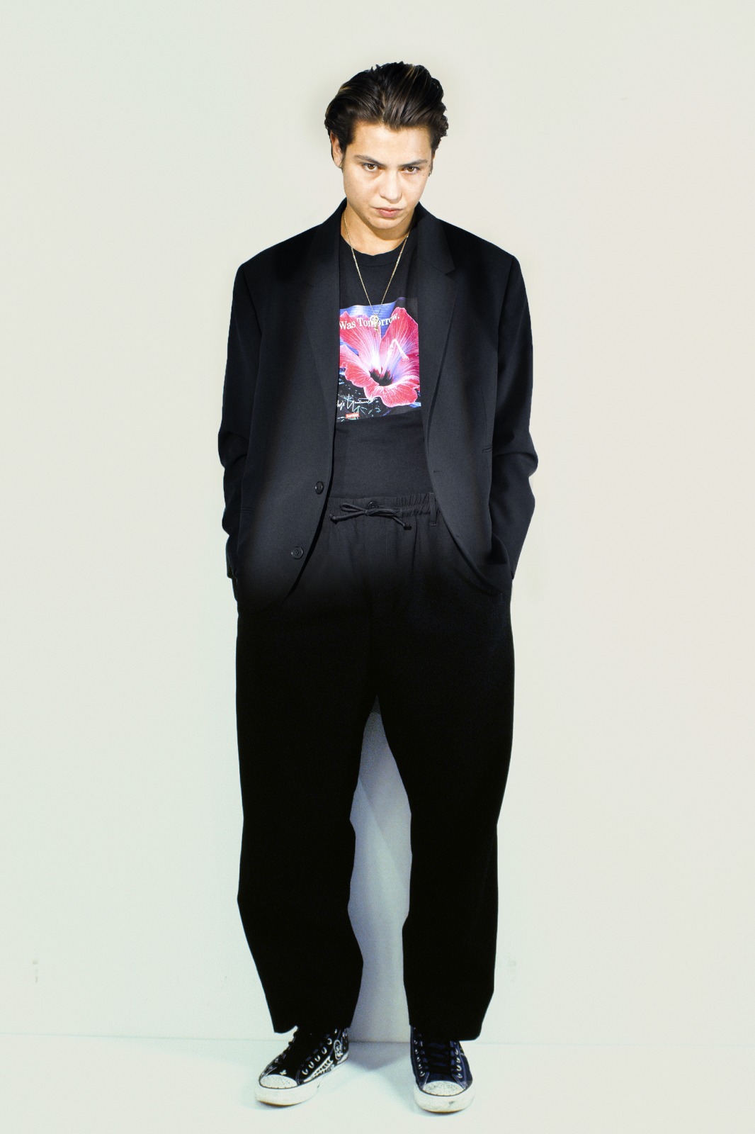 SUPREME × YOHJI YAMAMOTO系列公開:街牌巨頭重磅聯乘黑色詩人山本耀司