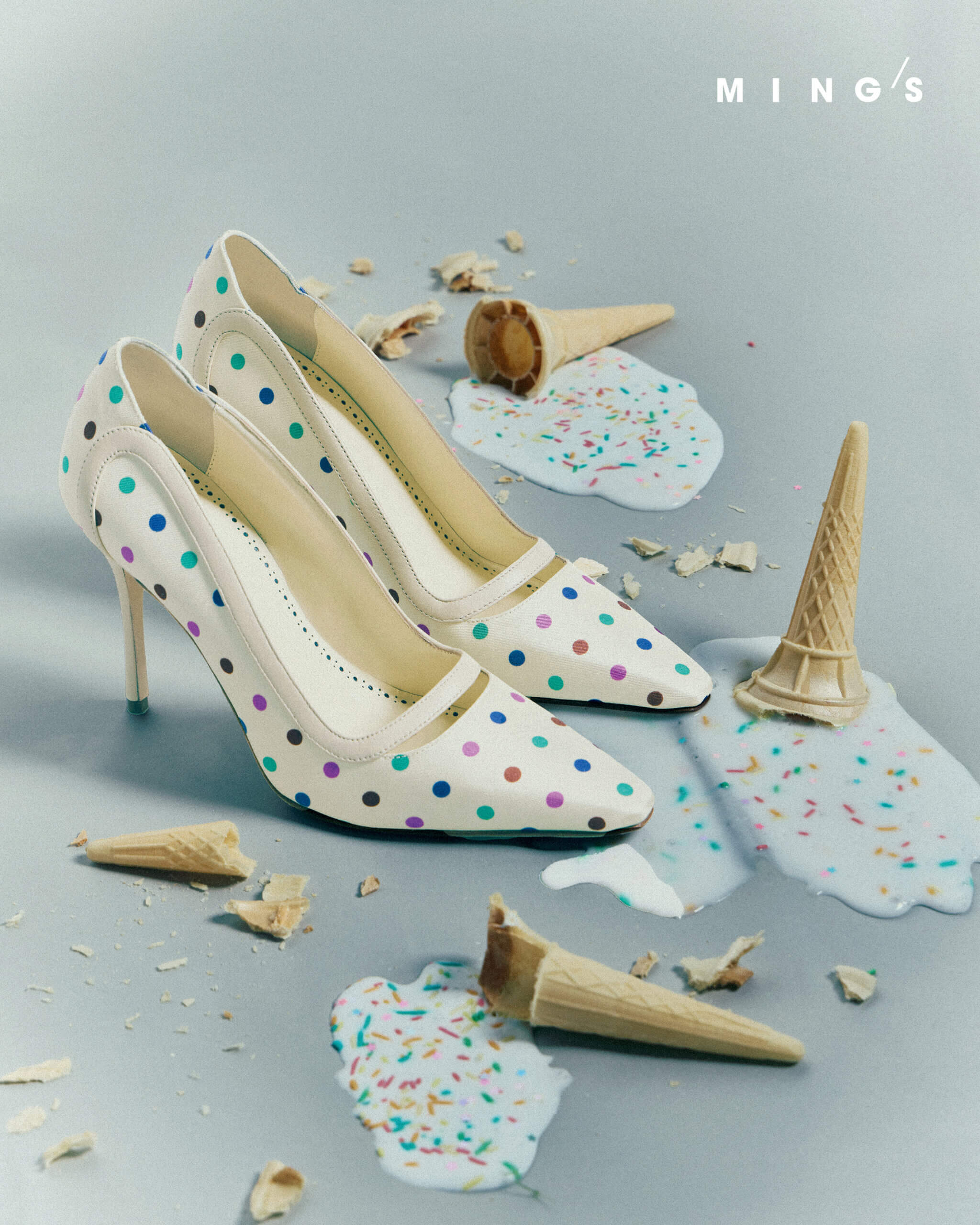 HEELS, MANOLO BLAHNIK